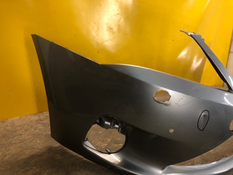 Бампер передний TOYOTA AVENSIS 08-18 Бампер передний TOYOTA AVENSIS 08-18