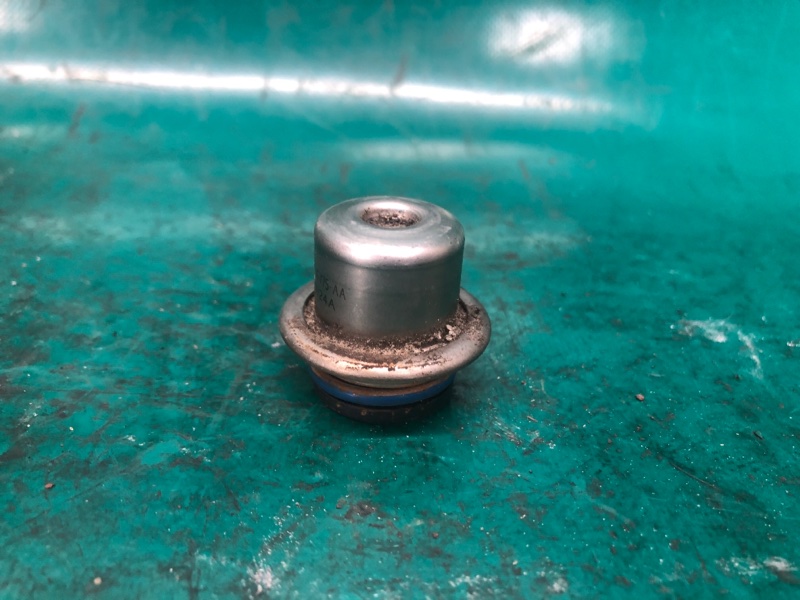 Клапан давления топлива MAZDA 6 GG 02-07 2003 2.3 L306-20-180 Б/У