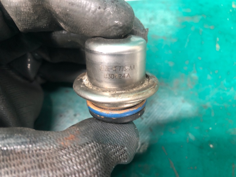 Клапан давления топлива 6 GG 02-07 2003 2.3