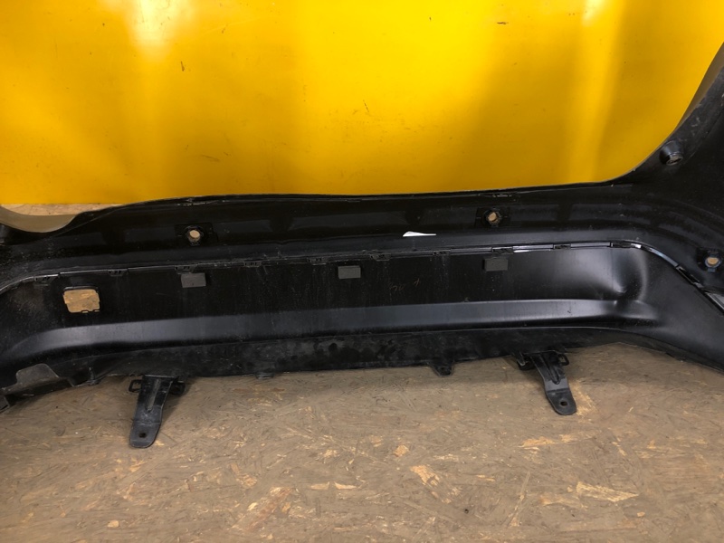 Бампер задний PRIUS 16-