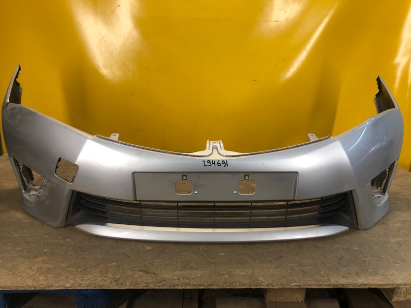 Запчасть бампер передний TOYOTA COROLLA 12-19 E180 52119-0Z927 Б/У Бампер передний TOYOTA COROLLA 12-19 E180 52119-0Z927 Б/У