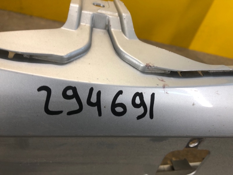 Бампер передний COROLLA 12-19 E180 Бампер передний COROLLA 12-19 E180