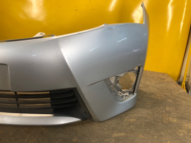 Бампер передний COROLLA 12-19 E180 Бампер передний COROLLA 12-19 E180