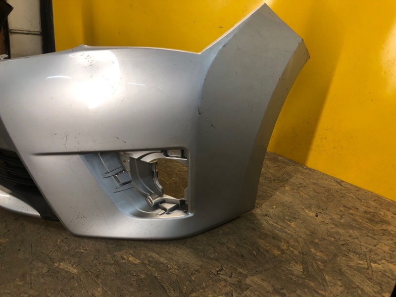 Бампер передний COROLLA 12-19 E180 Бампер передний COROLLA 12-19 E180