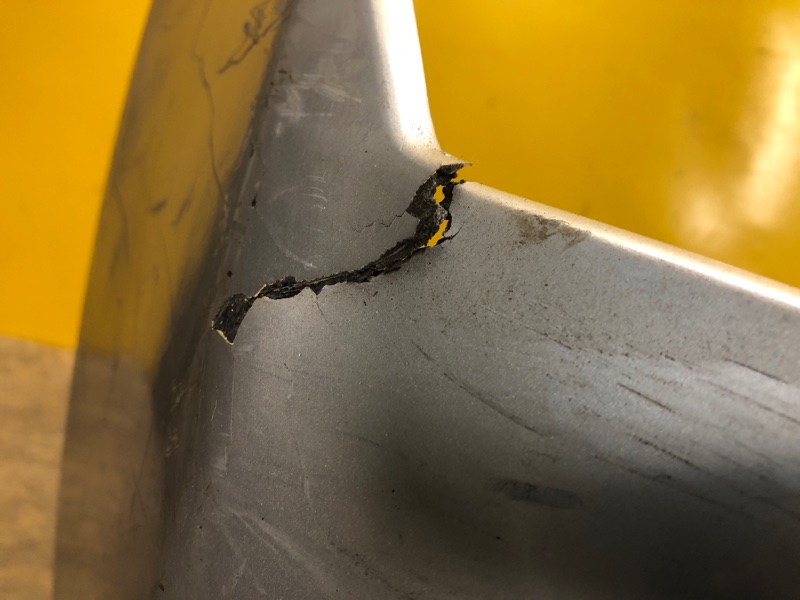 Бампер передний COROLLA 12-19 E180 Бампер передний COROLLA 12-19 E180