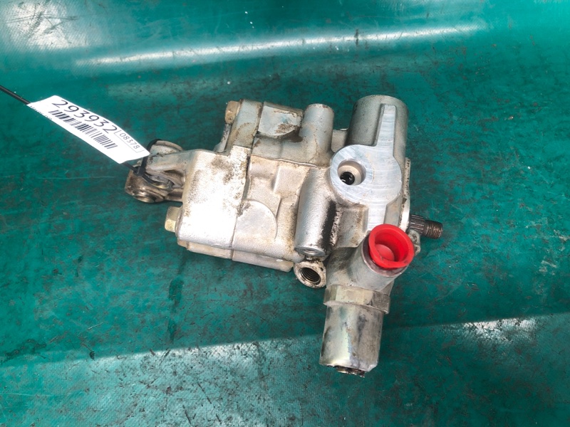 Насос ГУР SC430 01-10 2001 COUPE 4.3 3UZFE