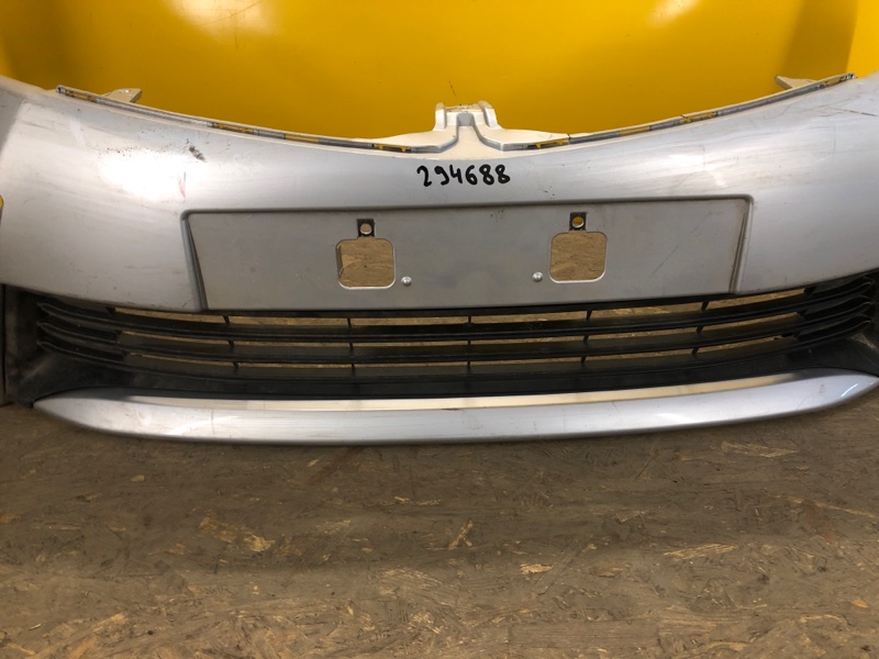 Бампер передний COROLLA 12-19 E180 Бампер передний COROLLA 12-19 E180