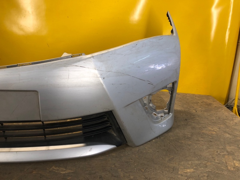 Бампер передний COROLLA 12-19 E180 Бампер передний COROLLA 12-19 E180