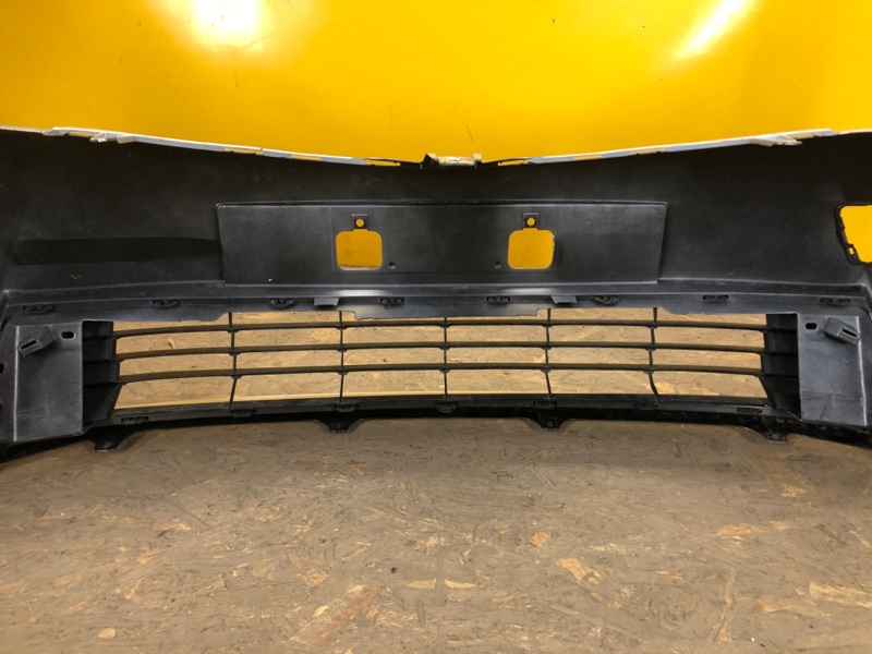 Бампер передний COROLLA 12-19 E180 Бампер передний COROLLA 12-19 E180