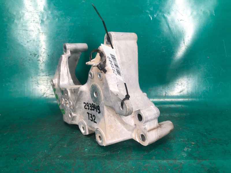 Кронштейн двигателя ALTIMA L33 12-18 Седан 2.5 QR25DE