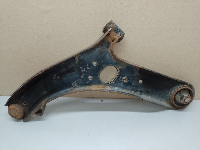 Рычаг передней подвески нижний правый ACCENT RB 10- 2015 1.6 G4FD