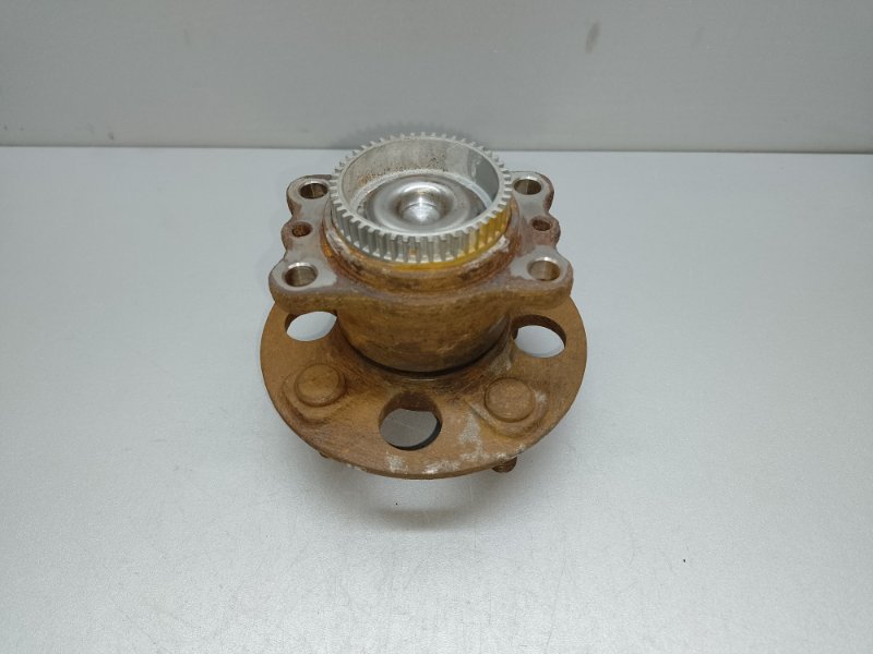 Запчасть ступица задняя HYUNDAI ACCENT RB 10- 2015 1.6 G4FD 52750-0U000 Б/У Ступица задняя HYUNDAI ACCENT RB 10- 2015 1.6 G4FD 52750-0U000 Б/У