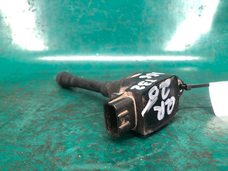 Катушка зажигания X-TRAIL/ROGUE T32 13-20 Внедорожник 2.5 QR25DE Катушка зажигания X-TRAIL/ROGUE T32 13-20 Внедорожник 2.5 QR25DE