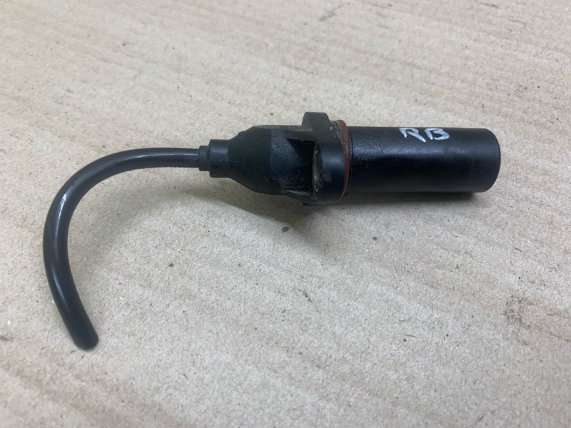 Датчик положения коленвала HYUNDAI ACCENT RB 10- 2015 1.6 G4FD 39180-2B000 Б/У