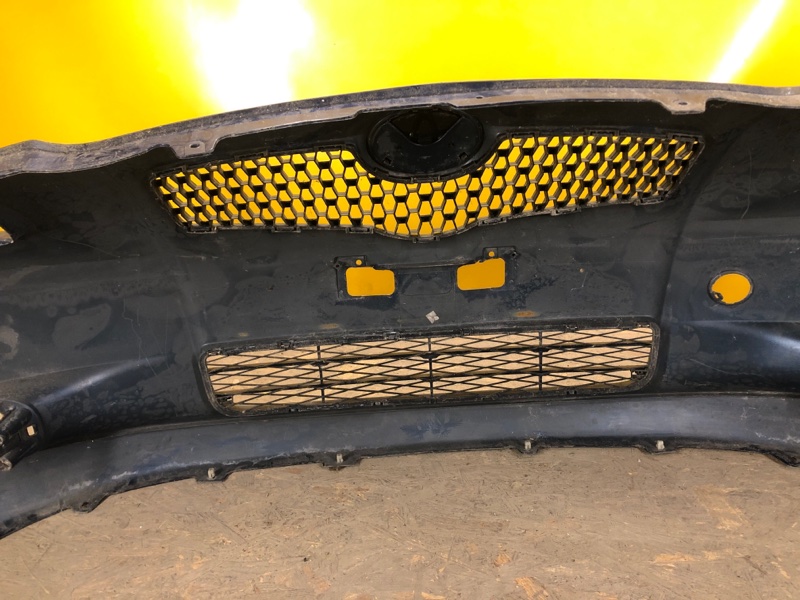 Бампер передний YARIS 05–11 Бампер передний YARIS 05–11