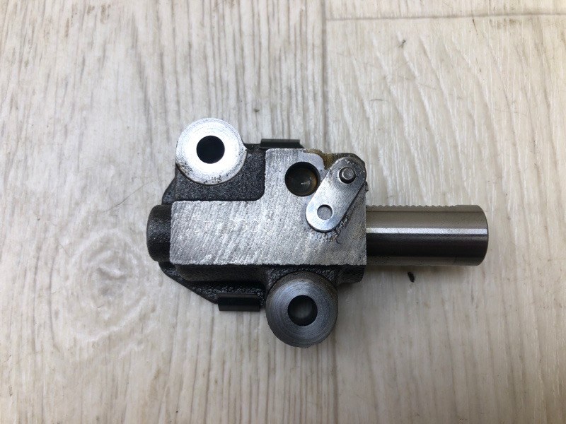 Натяжитель цепи ГРМ VENZA 09-16 2010 AGV10 2.7 1ARFE