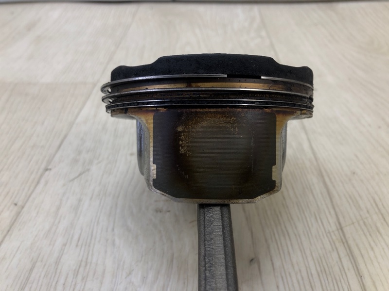 Шатун VENZA 09-16 2010 AGV10 2.7 1ARFE