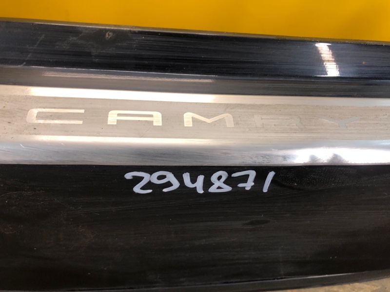 Бампер задний CAMRY 70 17-