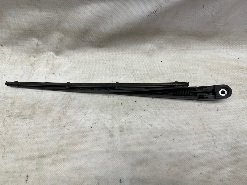 Поводок стеклоочистителя задний SUBARU TRIBECA B10 07-13