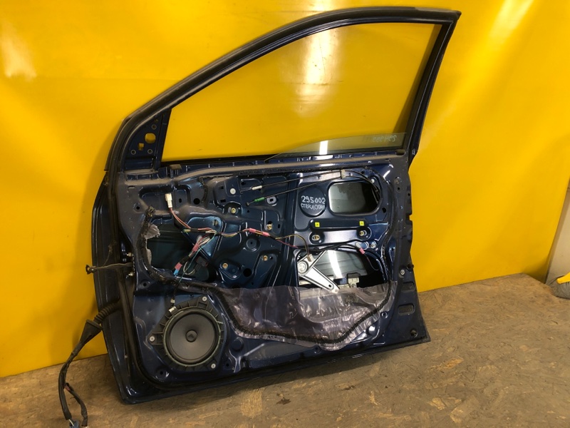 Дверь передняя правая COROLLA 120 00-07