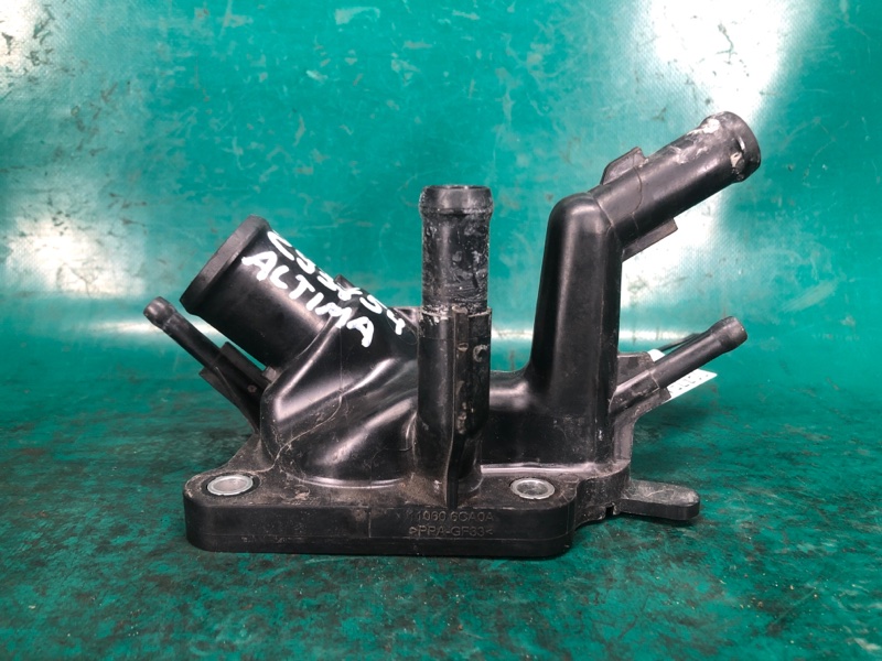 Фланец системы охлаждения NISSAN ALTIMA 19- Седан 2.5i PR25