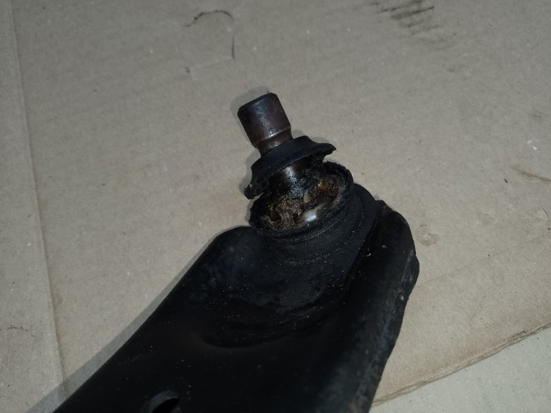 Рычаг передней подвески нижний левый 3 BK 03-08 2006 BK 2.3 L3