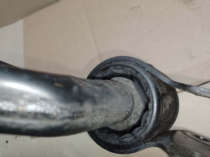 Рычаг передней подвески нижний левый 3 BK 03-08 2006 BK 2.3 L3