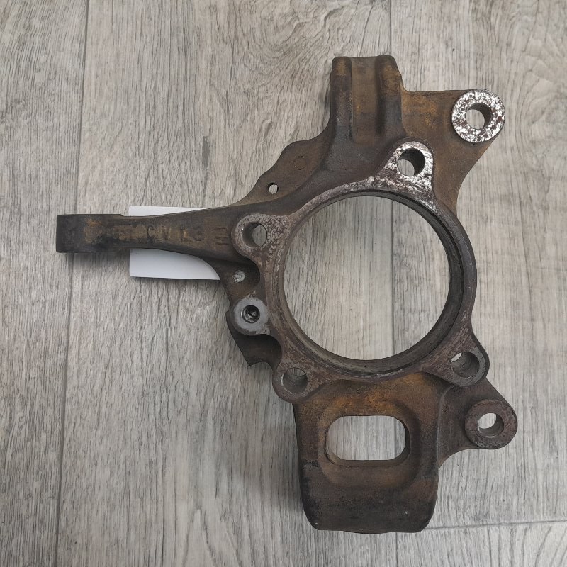 Кулак поворотный передний левый PAJERO 06-21