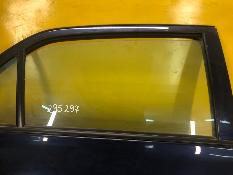 Стекло двери заднее правое TOYOTA COROLLA 150 06-13 68113-12770 Б/У