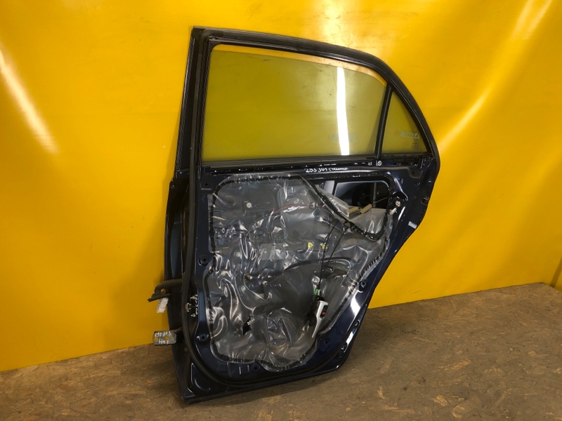 Дверь задняя правая COROLLA 150 06-13