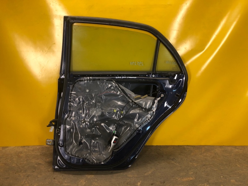 Дверь задняя правая COROLLA 150 06-13