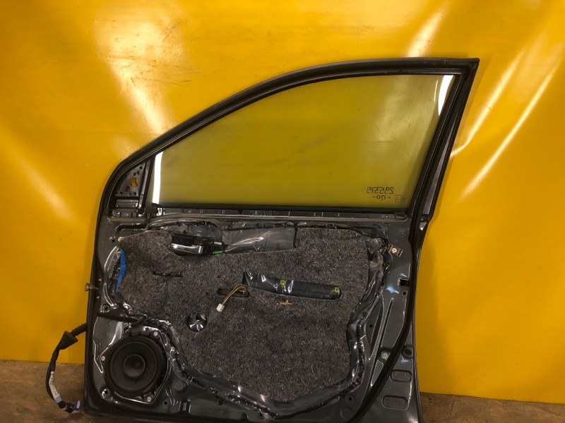 Дверь передняя правая COROLLA 120 00-07