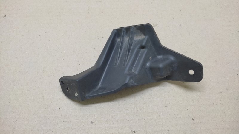 Кронштейн противотуманной фары передний правый SORENTO XM 09-14 2010 3.5 G6DC