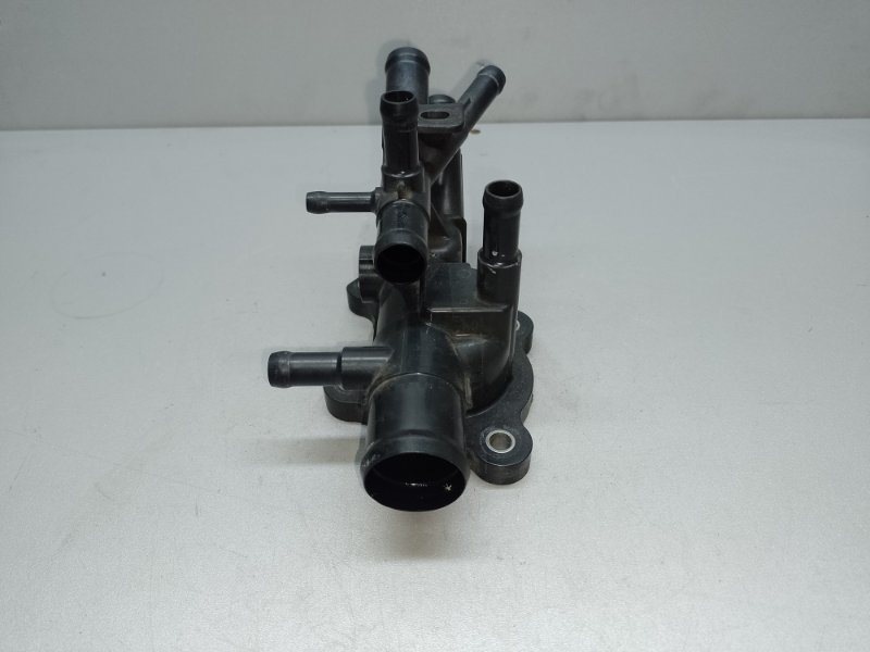 Фланец системы охлаждения X-TRAIL/ROGUE T32 13-20 2017 2.5 QR25DE