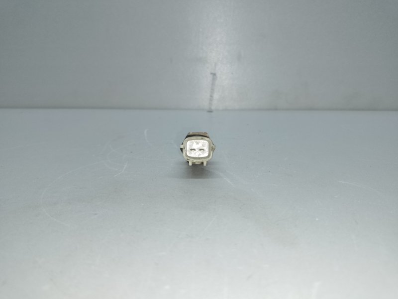 Датчик температуры охлаждающей жидкости X-TRAIL/ROGUE T32 13-20 2017 2.5 QR25DE Датчик температуры охлаждающей жидкости X-TRAIL/ROGUE T32 13-20 2017 2.5 QR25DE