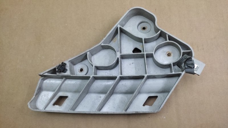 Кронштейн переднего бампера (под фарой) передний правый PATHFINDER R52 12-21 2013 3.5 VQ35DE