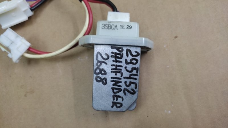 Резистор печки PATHFINDER R52 12-21 2013 3.5 VQ35DE