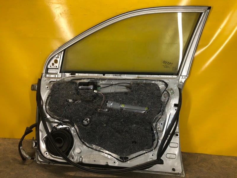 Дверь передняя правая COROLLA 120 00-07