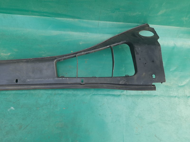 Пластик под лобовое стекло / Жабо FOCUS 10-18 2016 2.0 XQDA