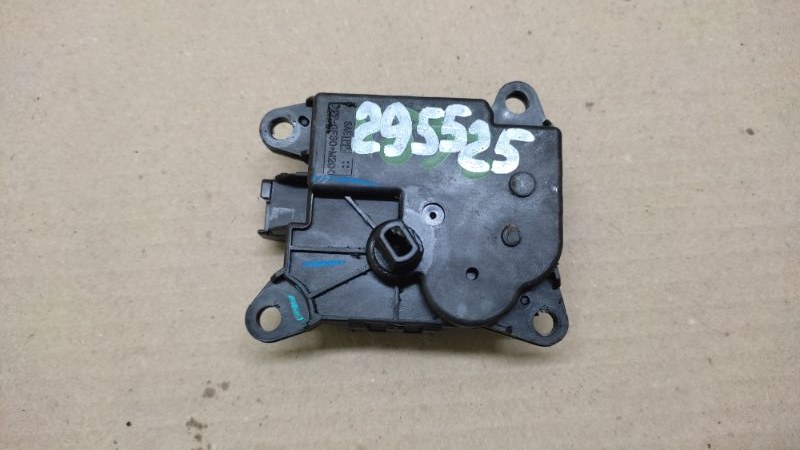 Моторчик заслонки печки NISSAN PATHFINDER R52 12-21 2013 3.5 VQ35DE 27740-3KA0A Б/У