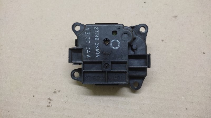 Моторчик заслонки печки PATHFINDER R52 12-21 2013 3.5 VQ35DE