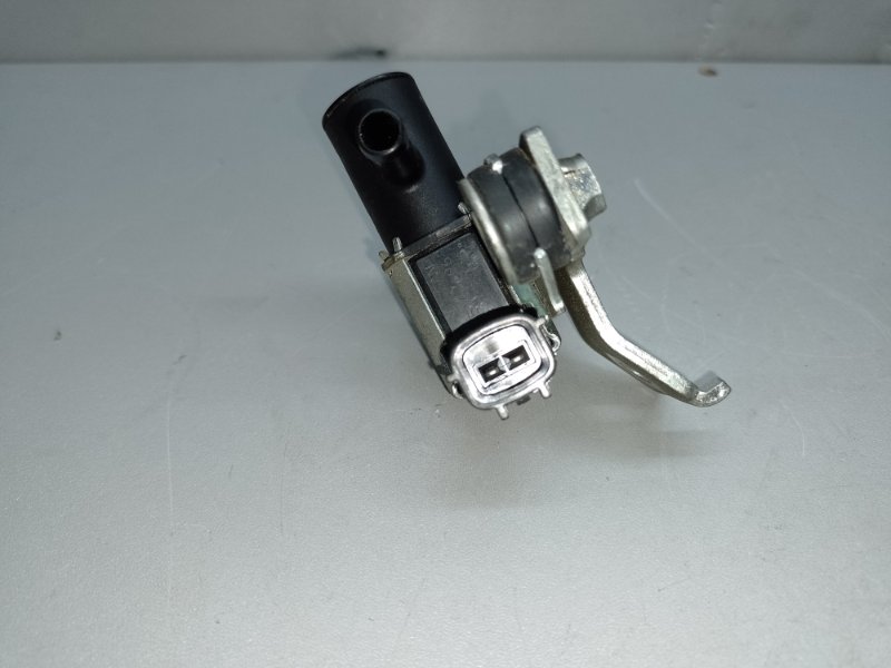 Клапан электромагнитный (вакуумный) PATHFINDER R52 12-21 2013 3.5 VQ35DE