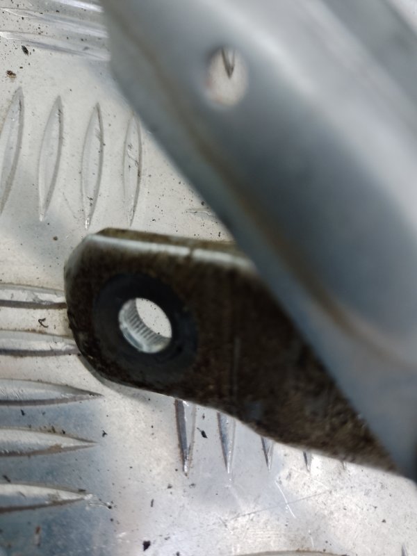 Трапеция стеклоочистителей SANTA FE (TM) 18-23 Трапеция стеклоочистителей SANTA FE (TM) 18-23