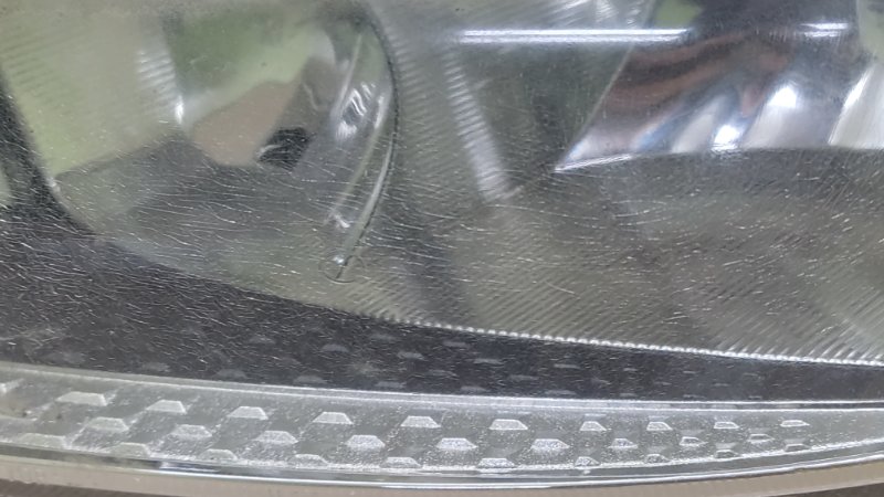 Фара левая FOCUS 10-18