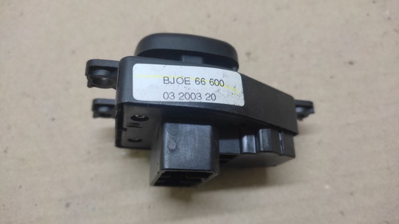 Блок управления зеркалами 3 BK 03-08 2006 BK 2.3 L3