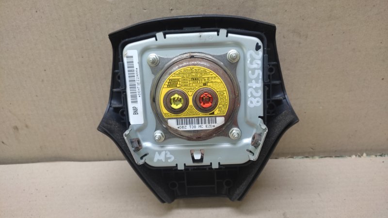 Подушка безопасности в руль 3 BK 03-08 2006 BK 2.3 L3 Подушка безопасности в руль 3 BK 03-08 2006 BK 2.3 L3