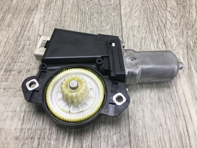 Моторчик люка TOYOTA VENZA 09-16 632600T010 Б/У