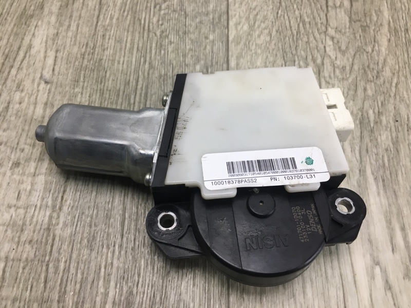 Моторчик люка VENZA 09-16