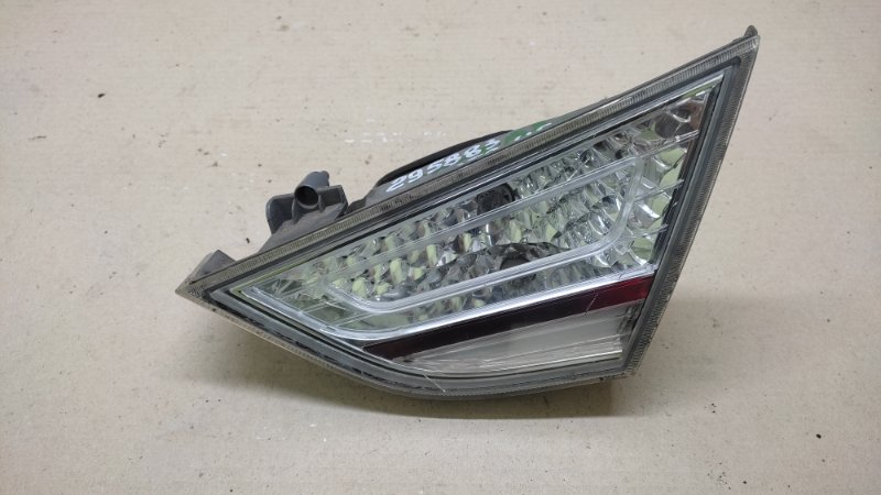 Фонарь внутренний задний правый HYUNDAI SONATA YF 10-14 2012 2.4 G4KK 92404-4R000 Б/У