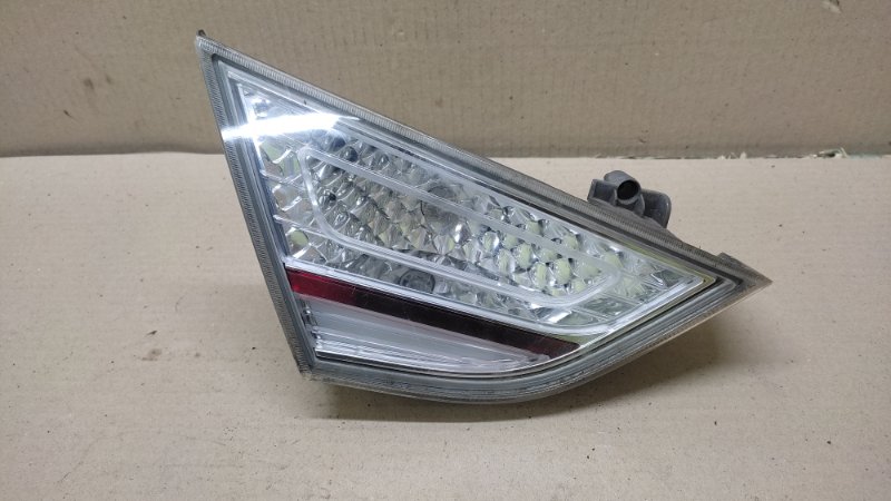Фонарь внутренний задний левый HYUNDAI SONATA YF 10-14 2012 2.4 G4KK 92403-4R000 Б/У